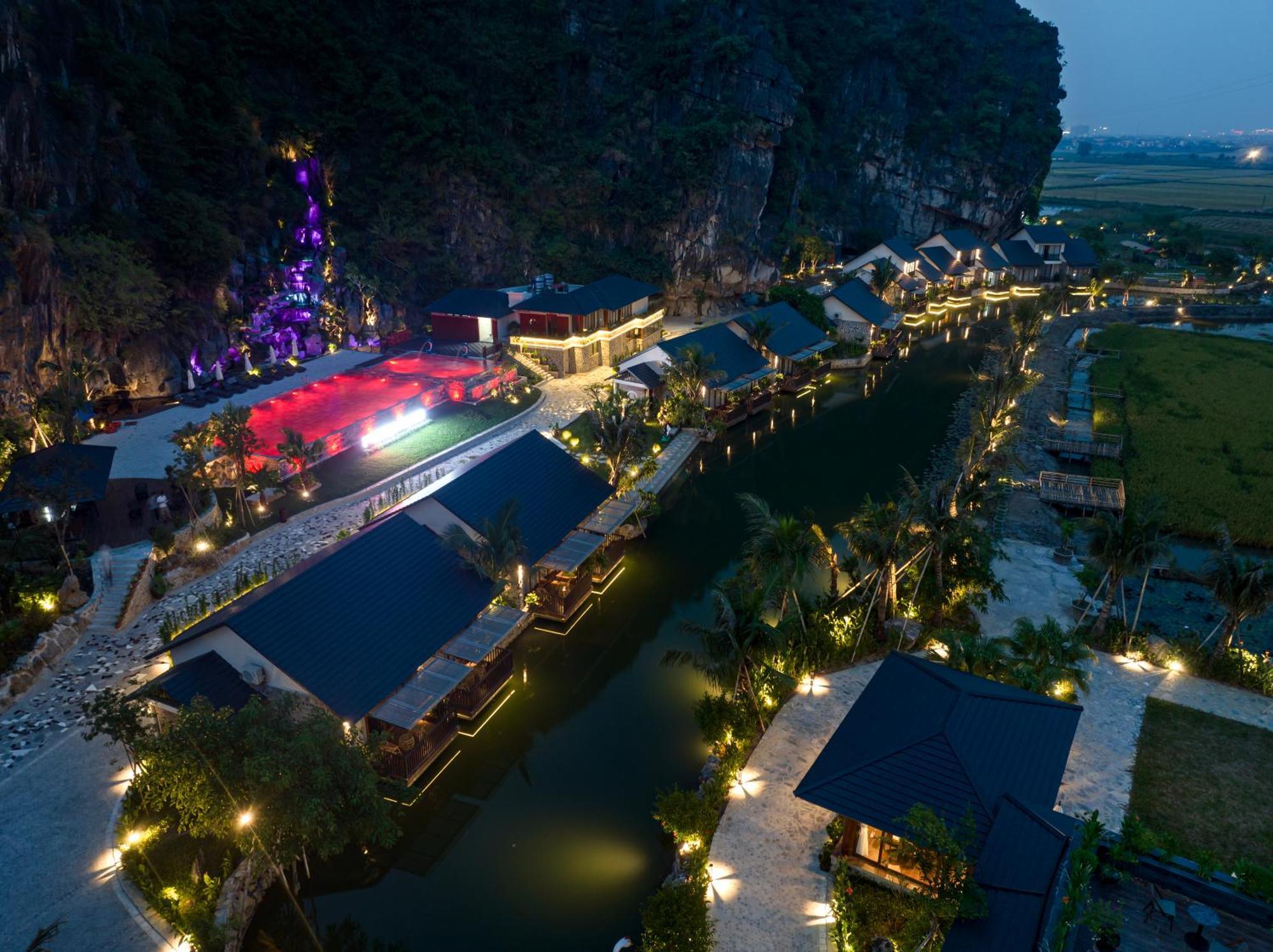 Athena Premier Resort Ninh Binh Esterno foto